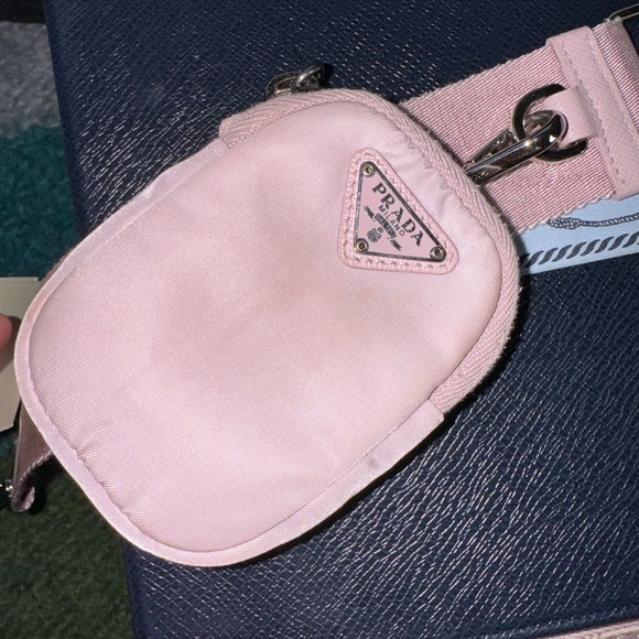 Prada Pink Crossbody Bag Set with Logo and Adjustable Strap - Picture 5 of 5